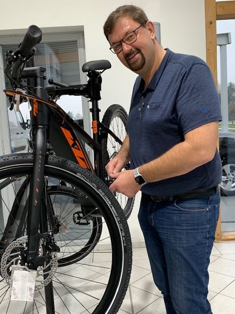 Service und Fahrrad-Reparatur